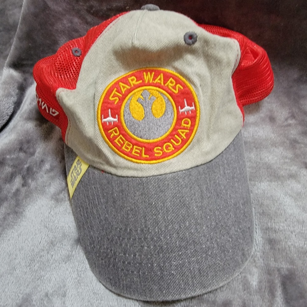 Star Wars Trucker Hat Mens OSFM Red Grey Excellent Rebel Squad Snapback Cap M926